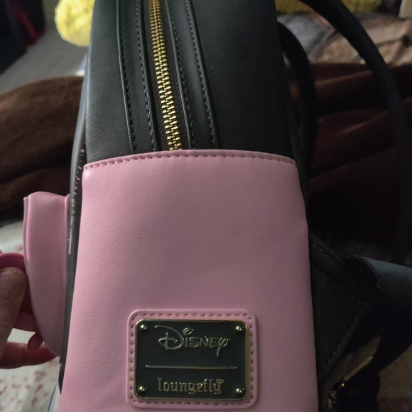 No tags mint condition Vintage Alice in Wonderland Loungefly - Picture 5 of 5